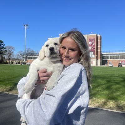 Madelyn B. Raleigh overnight and pet sitter Madelyn B. Raleigh overnight and pet sitter
